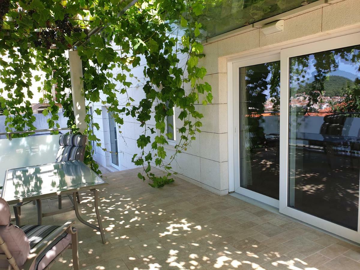 Apartment Abelia, Two Terraces, Hot Tub, Free Parking Dubrovnik