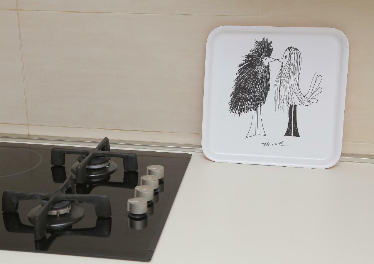 Abelia, Two Terraces, Hot Tub, Free Parking Apartment